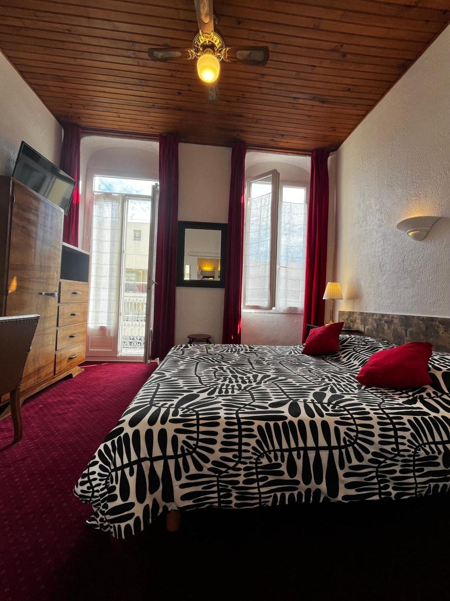 Nouvel Hotel Saint-Raphael  Bagian luar foto