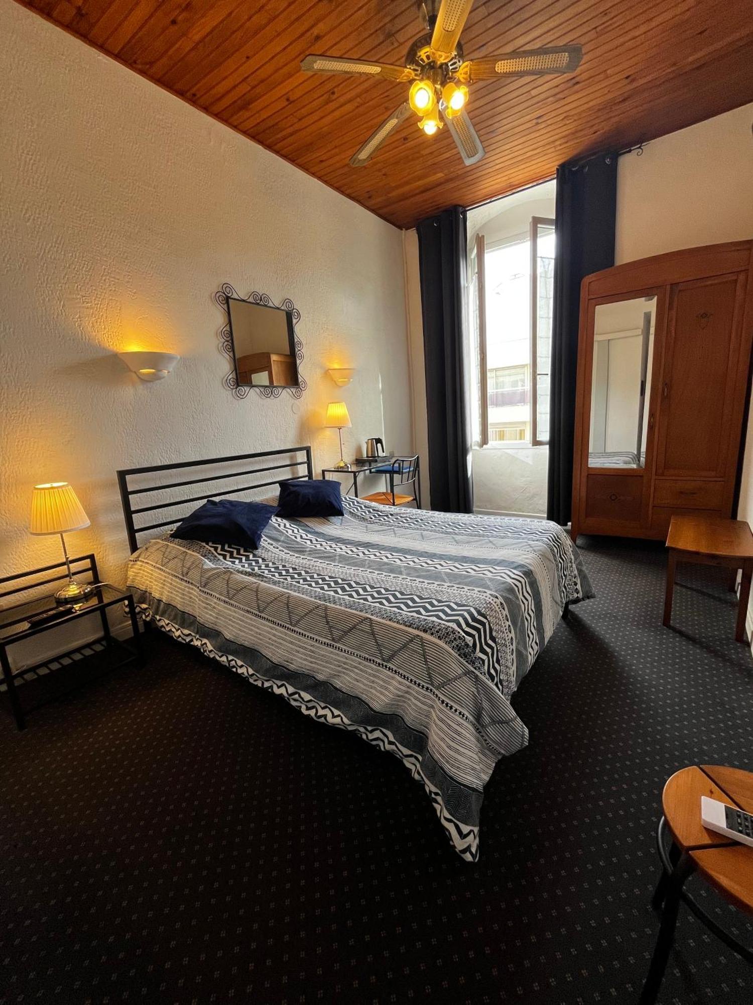 Nouvel Hotel Saint-Raphael  Bagian luar foto